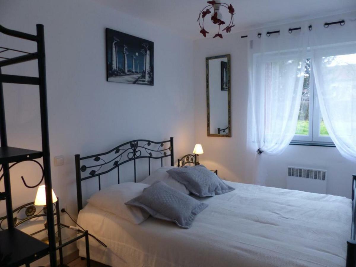 Maison Renovee Avec Cour Privee, Proche De Gannat, 3 Chambres, Animaux Acceptes, Equipements Modernes. - Fr-1-489-37 Poezat Εξωτερικό φωτογραφία